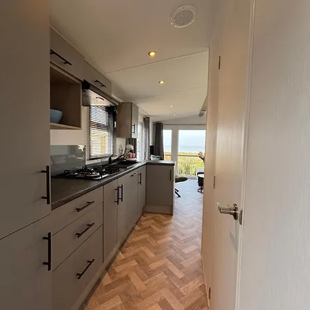 Luuk & Pleun Aan Zee