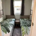 Luuk & Pleun Aan Zee Σαλέ